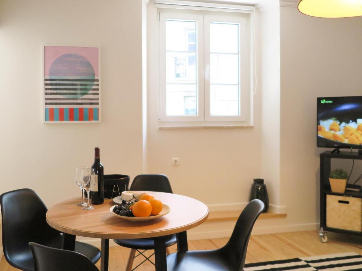 Historic Alfama Apt With Modern Style Лиссабон Экстерьер фото