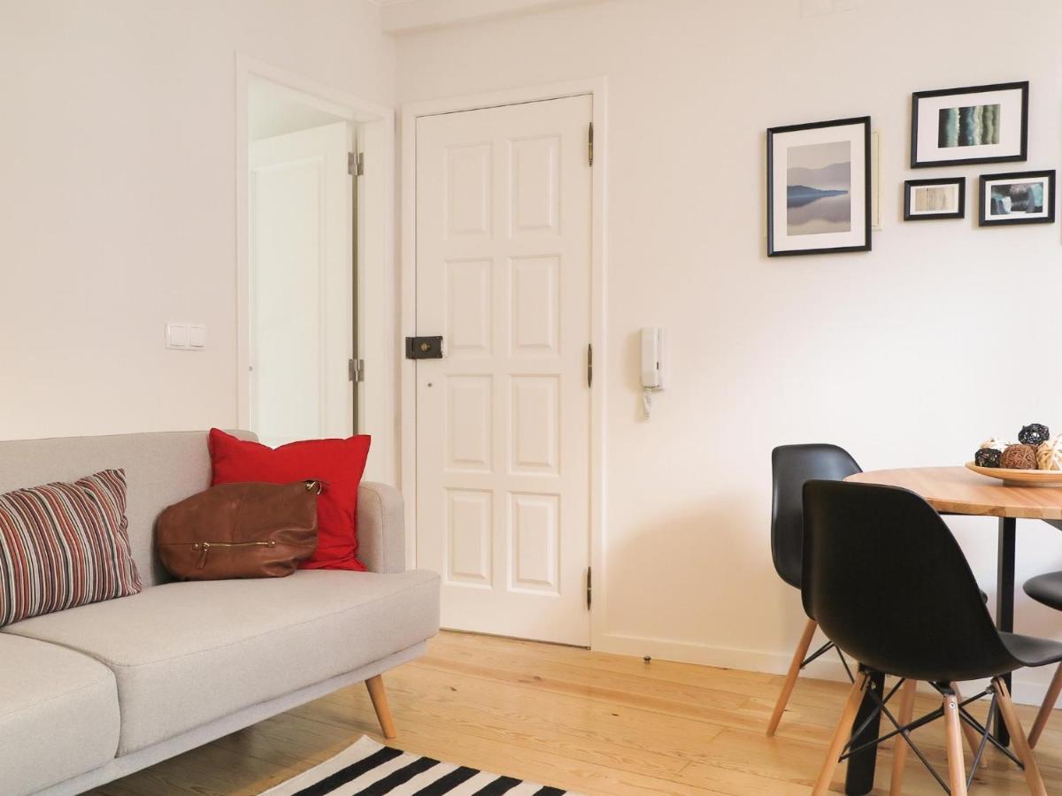 Historic Alfama Apt With Modern Style Лиссабон Экстерьер фото